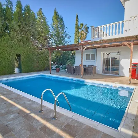 Cleopatra With Private Pool In